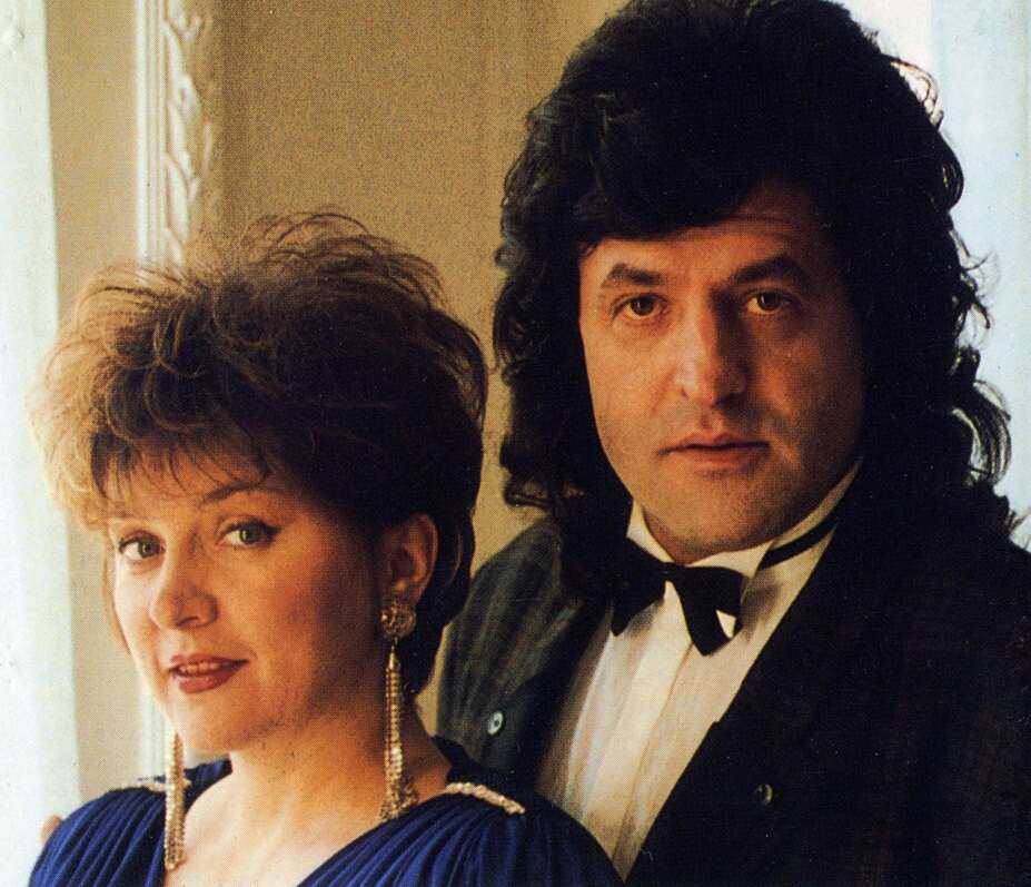 Преподаватель вокала, мама и бабушка: как сегодня выглядит бывшая жена Иво Бобула Лилия Сандулесу (фото)